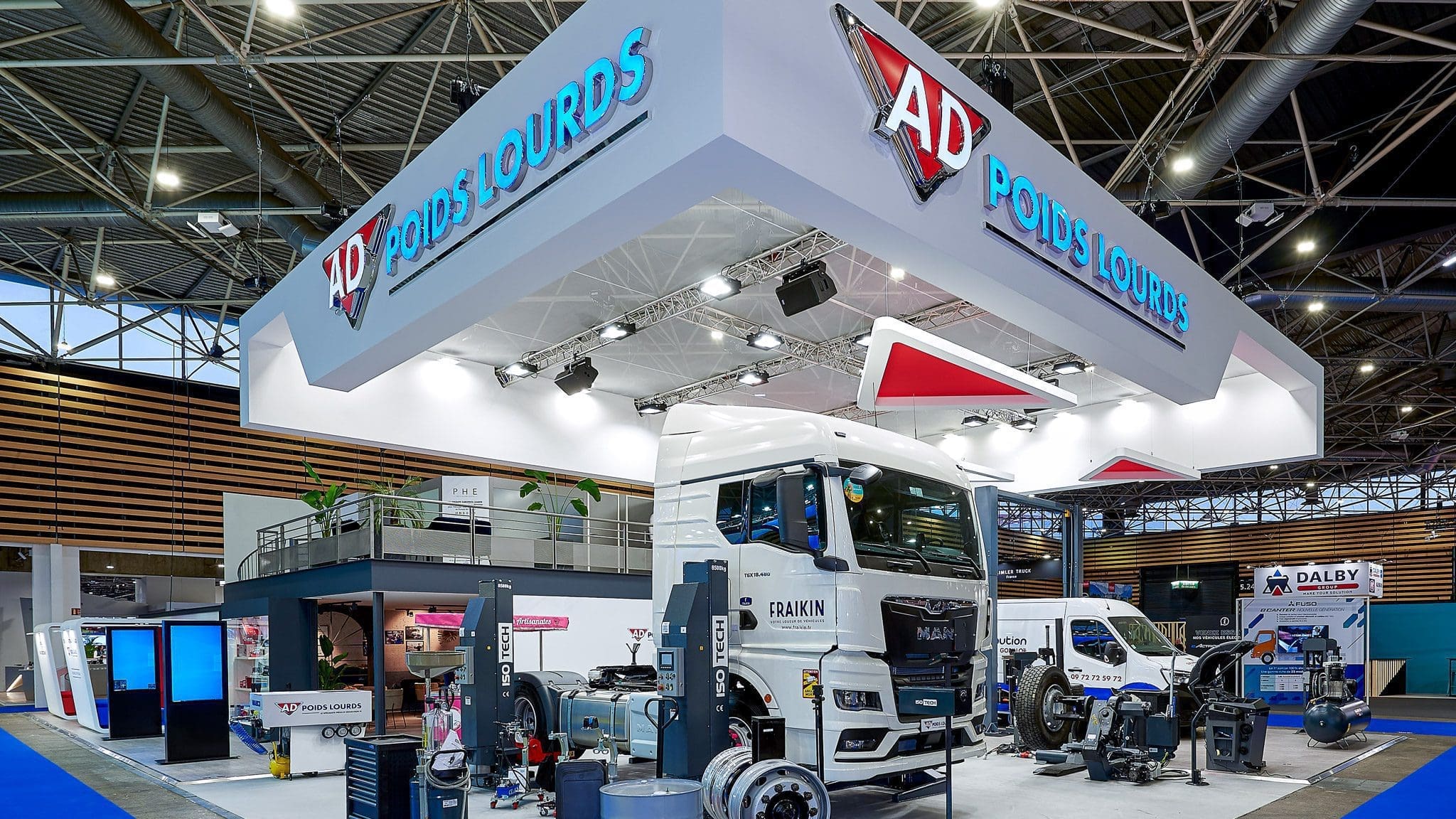 Autodistribution Poids Lourds - Stand sur mesure - Solutrans Lyon 2023